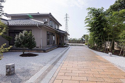 広い敷地の庭・アプローチ工事