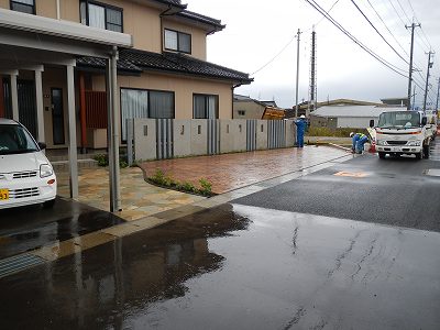 植栽工事完了しました。