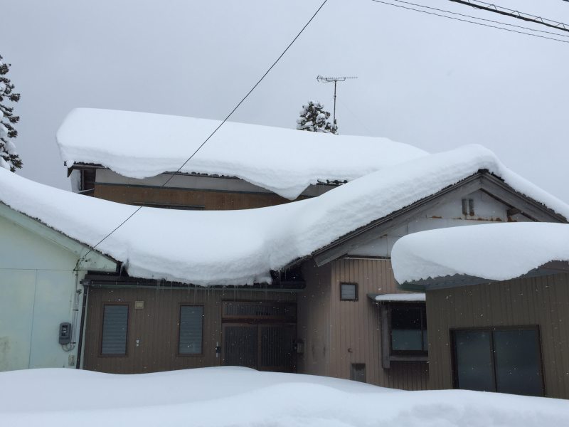 屋根雪